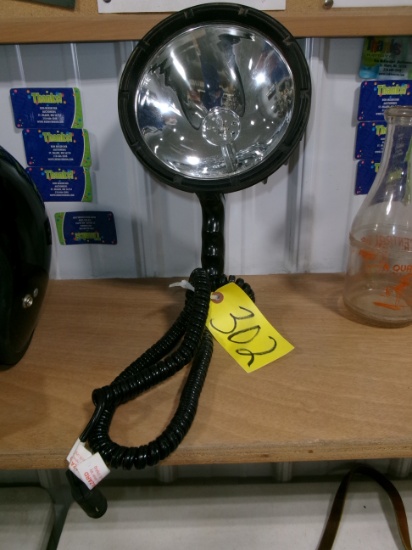 NEW COLEMAN 800,000 CANDLE POWER 12 VOLT SPOT LIGHT