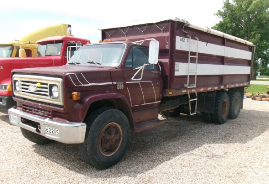 1973 CHEV. C-65 w / 18' BOX