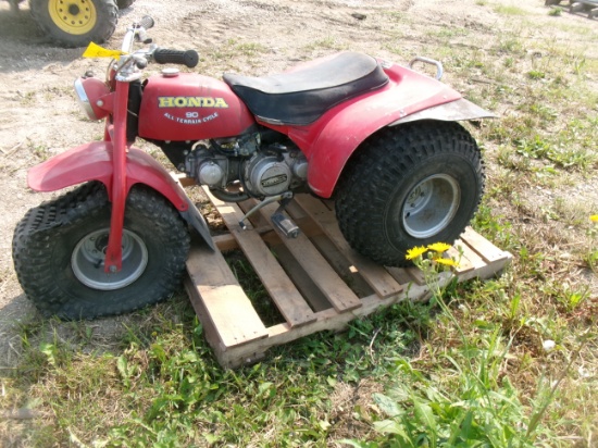 HONDA 90 3-WHEELER, 2 flats but has compression & ran ok when last used
