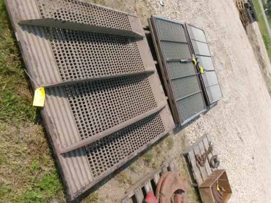 5-M.F. 860 COMBINE SIEVES, includes one air foil