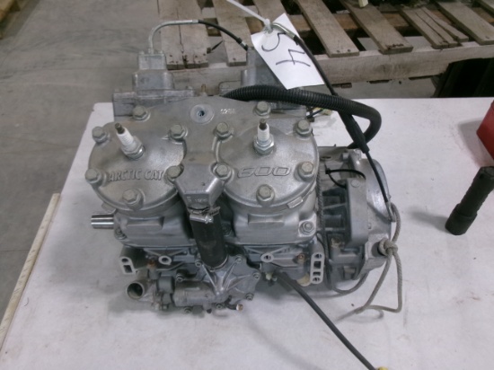 ARCTIC CAT 600 SNOWMOBILE ENGINE