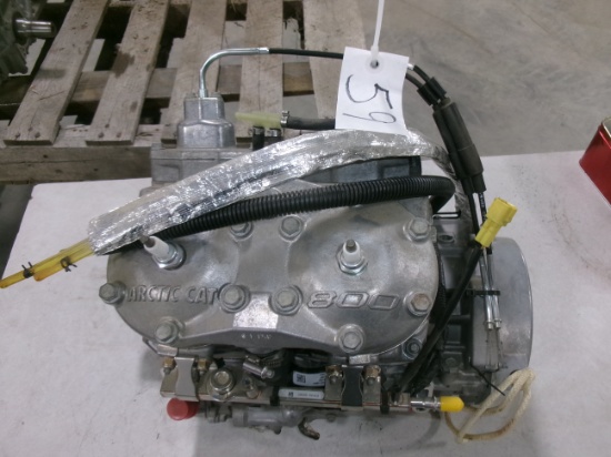 UNUSED ARCTIC CAT 800 SNOWMOBILE ENGINE