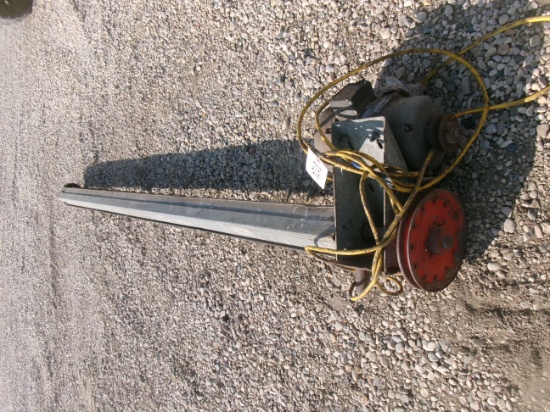 4" x 8' SWEEP AUGER, w / motor