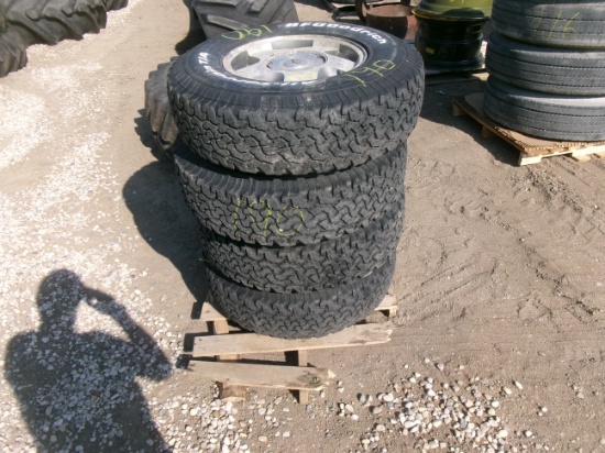 4-235 / 85R 18" TIRES on 6 BOLT CHEV. RIMS