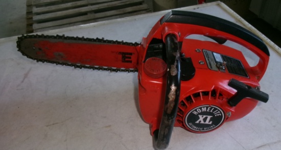 10" HOMELITE GAS CHAIN SAW, runs good