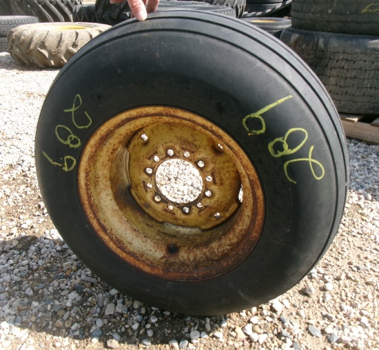 11L X 15SL IMPLEMENT TIRE on 6 bolt rim