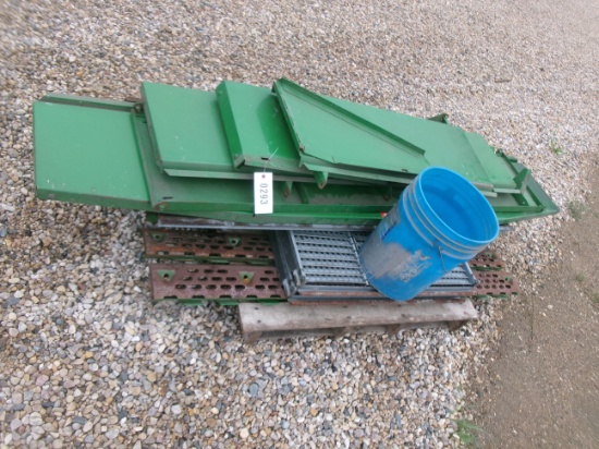 JOHN DEERE 9600 COMBINE PARTS: GRAIN BIN EXTENSIONS, CHAFFER, USED CYLINDER BARS,