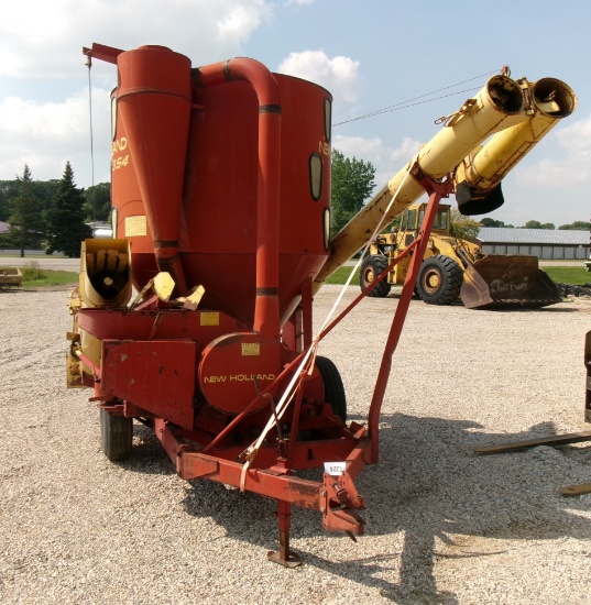 NEW HOLLAND 454 GRINDER MIXER