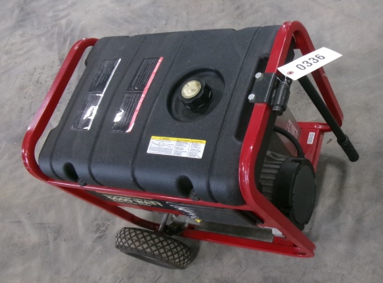 CRAFTSMAN 5600 WATT GAS GENERATOR, very little use, runs great