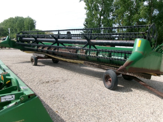 JOHN DEERE 930 STEEL POINT FLEX HEAD, fore & aft, includes 4-wheel trailer Ken @ 218 686-2256