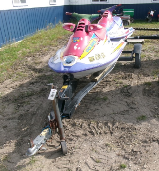 2-SL650 POLARIS PERSONAL WATER CRAFT w / 2 PLACE TRL., 1-runs-1 needs work