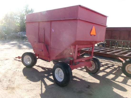 250 BUSHEL GRAVITY WAGON, Westendorf wagon, 11L x 15" tires