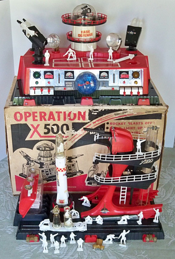Details about   Operation X-500 Figure with Fire Extinguisher 1960's Deluxe Reading Corporation 