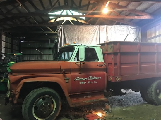 1964 Chevy C60 Grain Truck