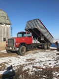 Tandem Grain Truck