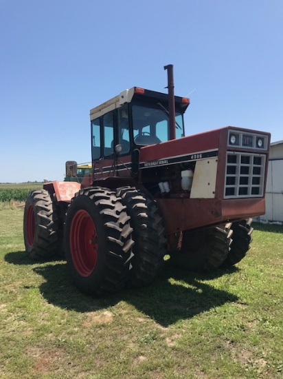 IH 4386 Tractor