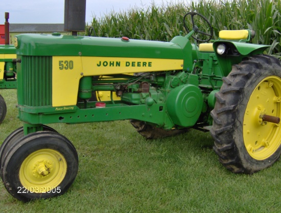 JD 530 Tractor