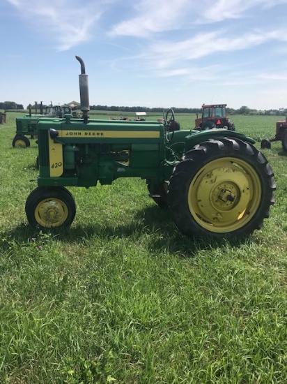 JD 420 tractor