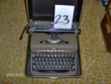 Portable typewriter