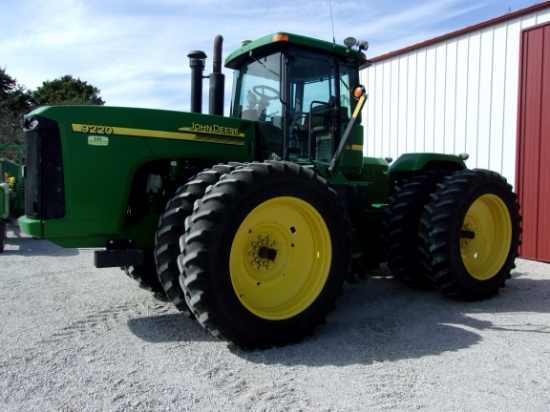 9220 Tractor