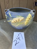 Roseville Planter