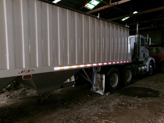(2011) Jet 34’ Steel Grain Trailer