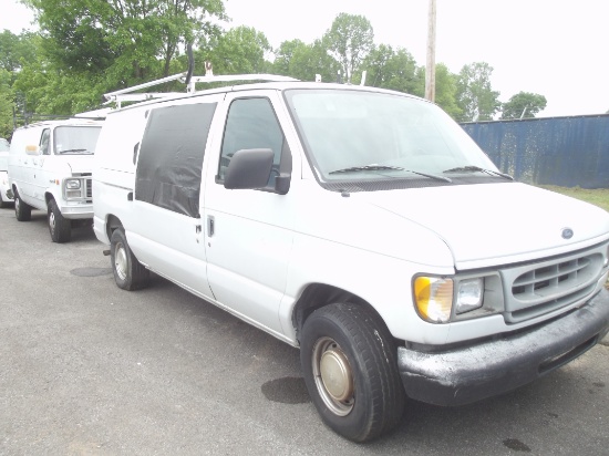 1998 Ford Econoline 150 Cargo Van