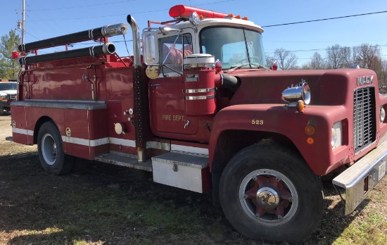 Mack R600 Fire Truck
