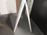 Stand-Up Folding Sign