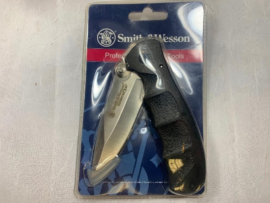 Smith & Wesson ExtremeOps Fold Knife