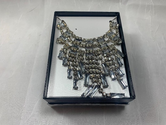 Layed Rectangular Patterned Necklace in Box