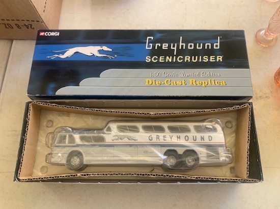 Greyhound Scenicruiser Die Cast