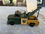 Cast Iron BP Tow Truck