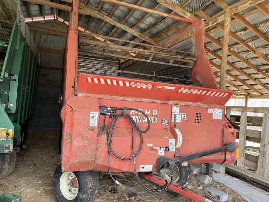 H & S Silage Wagon