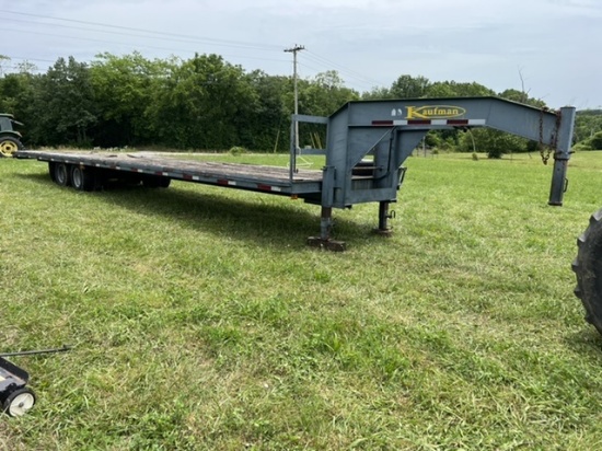 Kaufman 40ft Flatbed Gooseneck