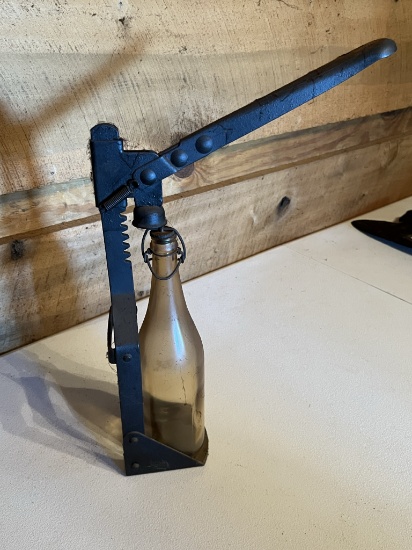 Bottle Capper