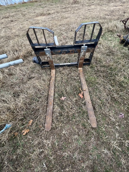 Bobcat Pallet Forks