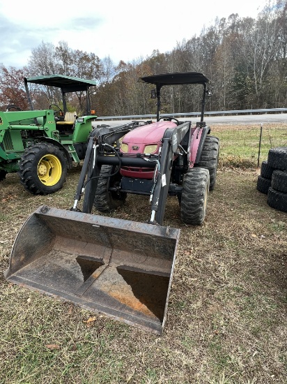 Mahindra 4110 Tractor w/Loader