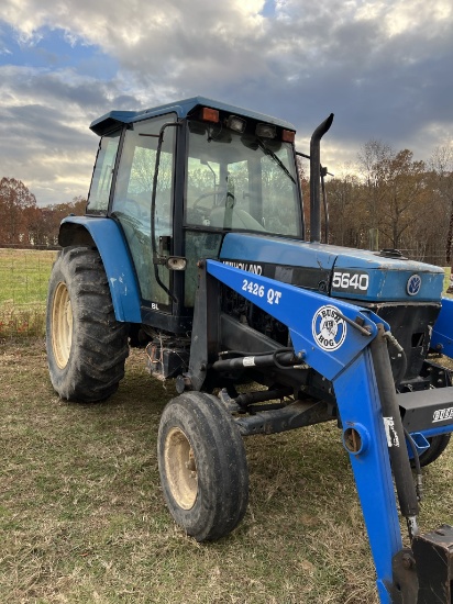 NH 5640 Tractor
