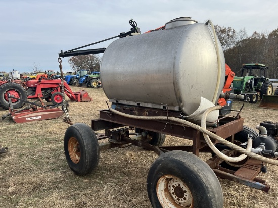 Water Tank on Frame w/Pump and Hoses