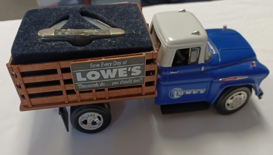 Truck w/a Pocketknife Inside the Bed