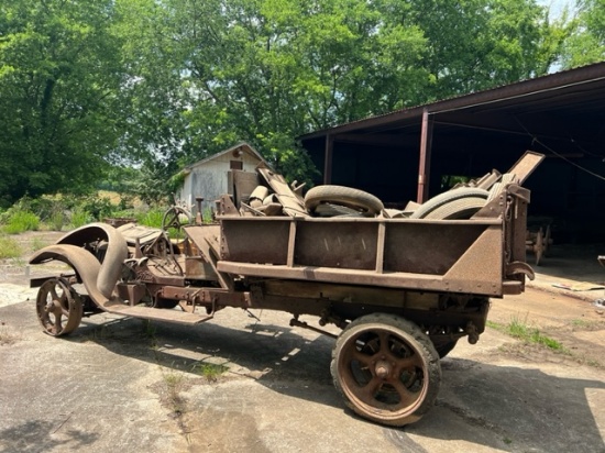 Early 1900s White Mfg Dump Truck