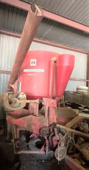 IH Grinder/Mixer w/Extra Screens
