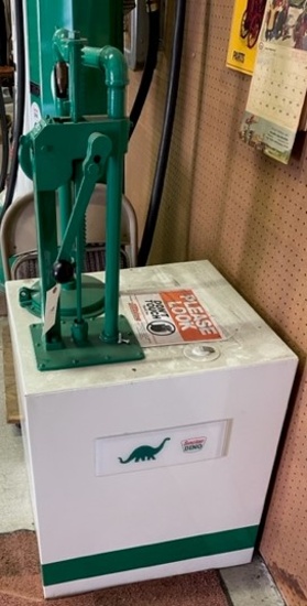 Sinclair Oil Dispenser