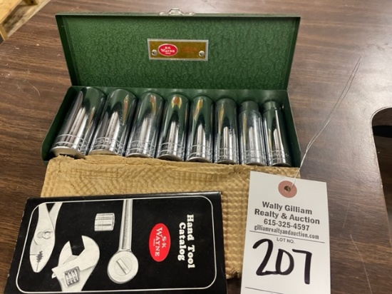 S K Wayne Sockets