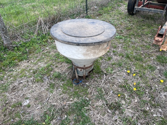 IH 140 Side Dresser