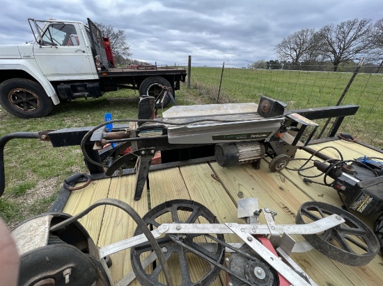 Earthquake Log Splitter