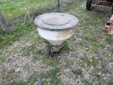 IH 140 Side Dresser