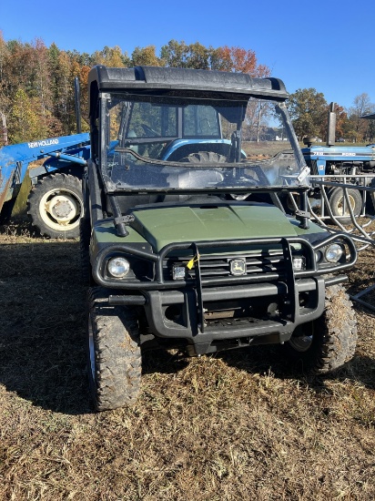 JD 825 Gator