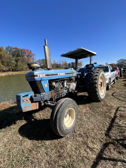 Ford 7810S Tractor